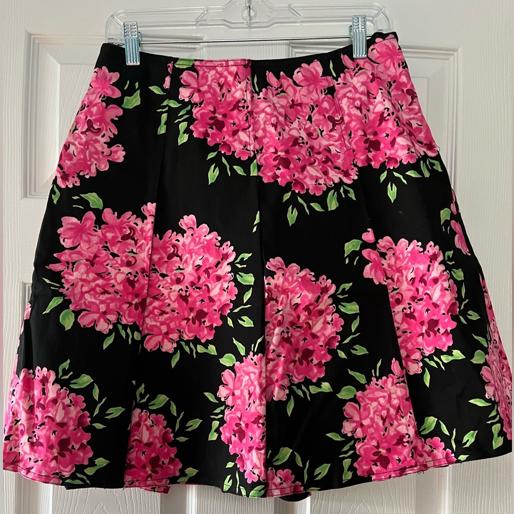 International Concepts (INC) Stretch Pleated Skirt Size 4